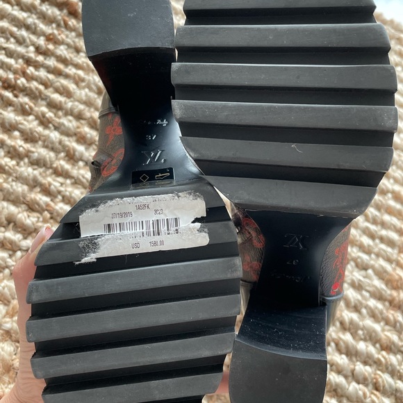 LV x Grace Coddington Catogram Star Trail Boots - Picture 3 of 8